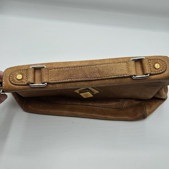 Ted Baker leather twist closer - Picture 5 of 10